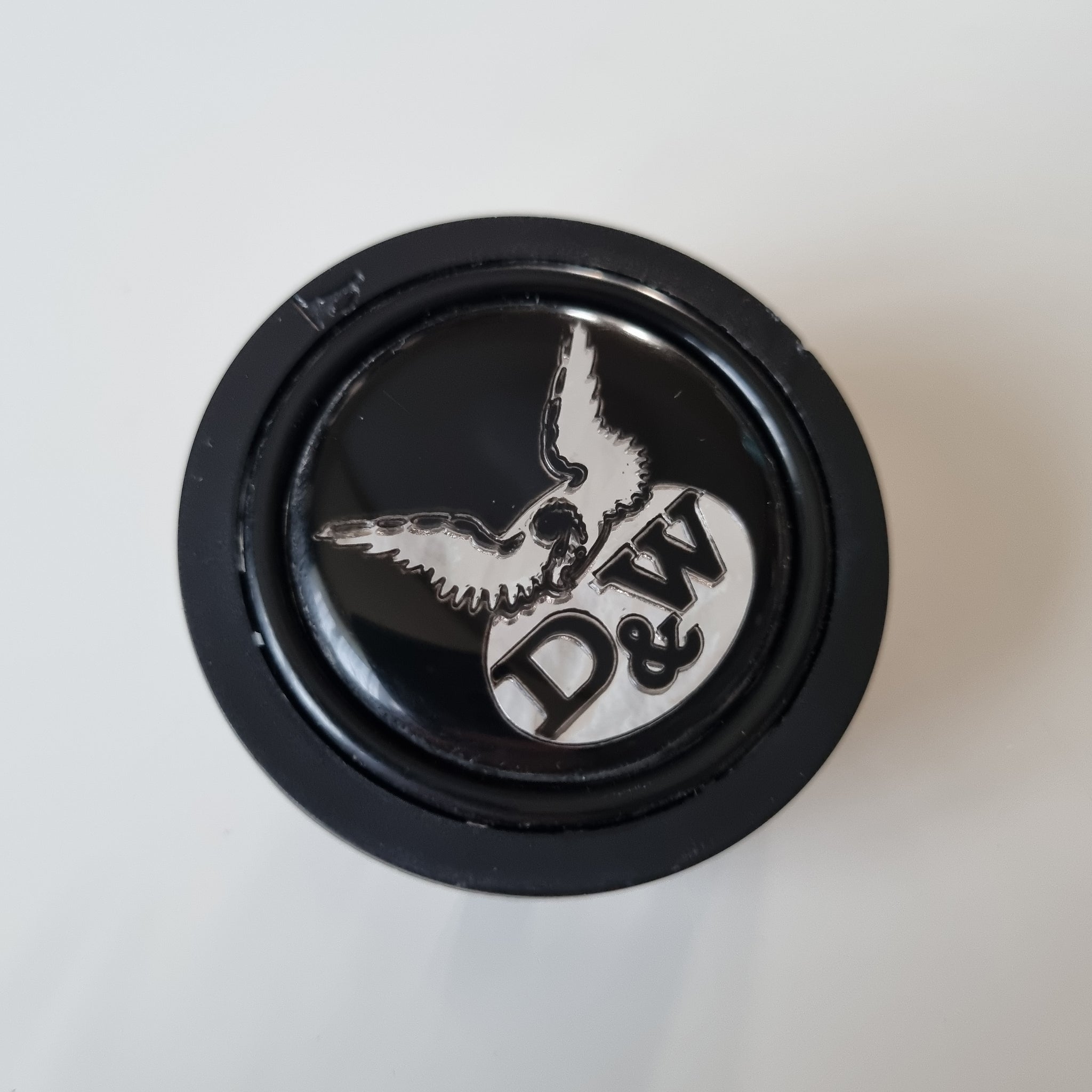 20220928_173749_1024x1024@2x D&W Tuning By Momo Horn Push Button - Image 1